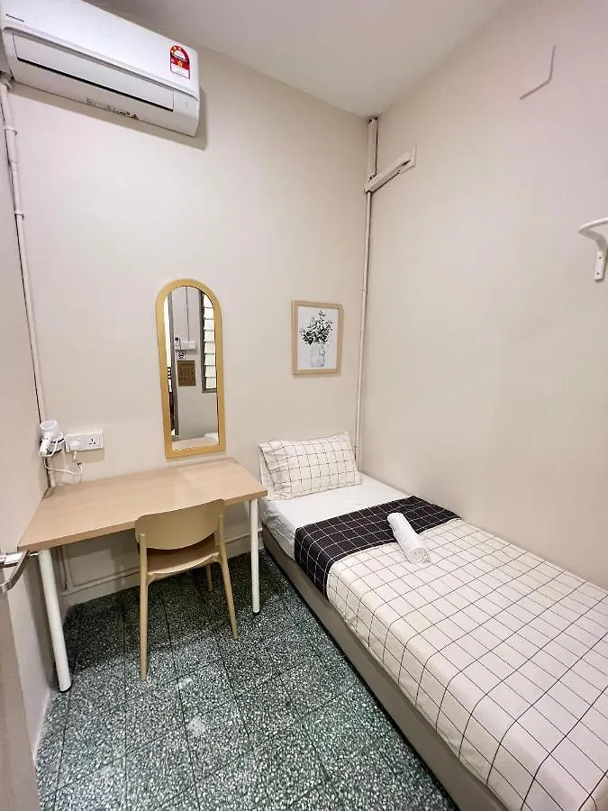 Myroom @ Mandalay Georgetown, Off Jln Burma, Gurney Drive Ma­lay­sia