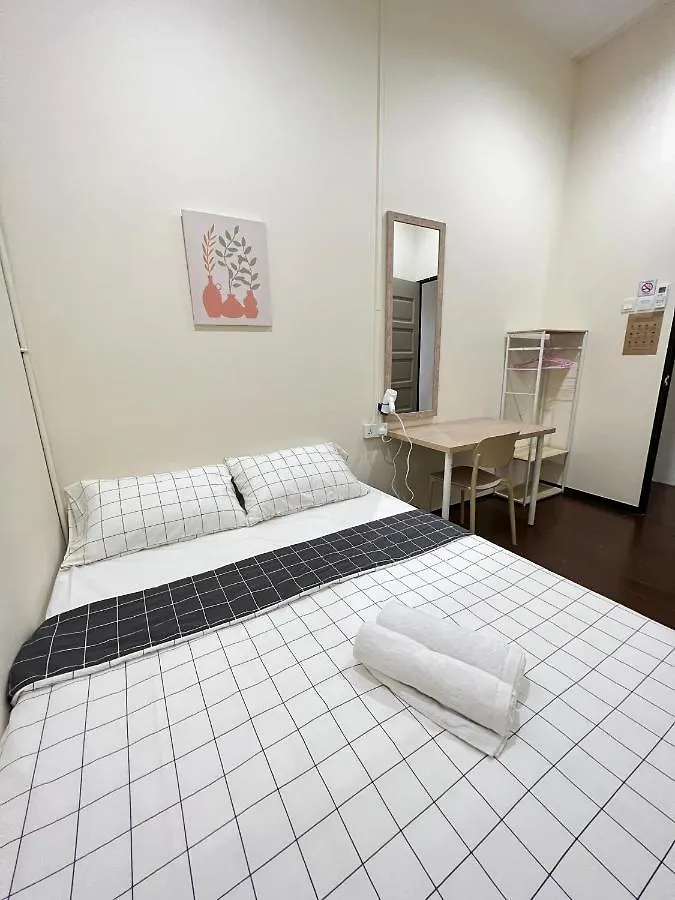 Myroom @ Mandalay Georgetown, Off Jln Burma, Gurney Drive Ma­lay­sia